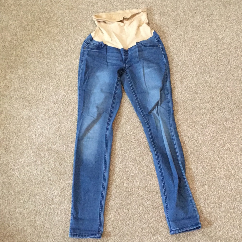 Maternity skinny jeans size small full panel